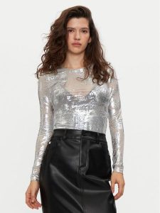 Noisy May Bluzka Lucia 27032152 Srebrny Slim Fit. Szare bluzki Noisy may, s, bez wzorów, z syntetyku, bez kołnierzyka, bez ramiączek. Za 69,99 zł.