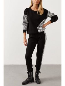 Milan Kiss Bluza w kolorze czarnym rozmiar: M. Czarne bluzy Milan Kiss, m, bez wzorów, bez kaptura. Za 173,99 zł.