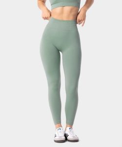 Legginsy bezszwowe damskie Simply Seamless Carpatree. Czerwone legginsy Carpatree, bez wzorów, z nylonu. Za 129,99 zł.