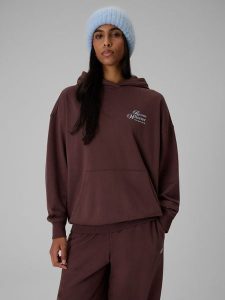 4F Bluza dresowa loose z kapturem damska - brązowa XS. Brązowe bluzy 4f, xs, bez wzorów, z dresówki, z kapturem. Za 189,99 zł.