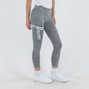 Legginsy treningowe Capri Keeps. Szare legginsy ELPLAYER, bez wzorów, z jersey. W wyprzedaży za 64,00 zł.