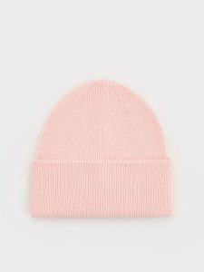 Czapka beanie z wiskozą - różowy. Czerwone czapki Reserved, bez wzorów, z wiskozy. W wyprzedaży za 19,99 zł.