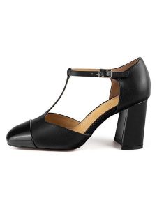 Loft37 Skórzane czółenka w kolorze czarnym z paskiem rozmiar: 40. Czarne czółenka Loft37, bez wzorów, bez obcasa, bez zapięcia. Za 478,99 zł.