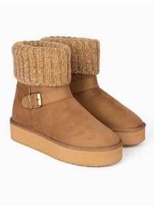 ISLAND BOOT Botki zimowe "Kourtney" w kolorze jasnobrązowym rozmiar: 38. Brązowe botki Island Boot, na zimę, bez wzorów, bez obcasa, bez zapięcia. Za 176,08 zł.