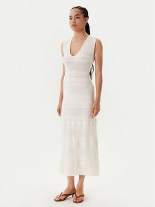 Morgan Sukienka dzianinowa 242-RMALISA Beżowy Slim Fit. Brązowe kombinezony Morgan, s, bez wzorów, z dzianiny, bez kołnierzyka, bez ramiączek. Za 269,99 zł.