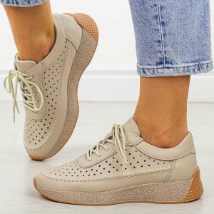 Beżowe ażurowe skórzane półbuty damskie Sergio Leone sp013. Brązowe półbuty Sergio Leone, na jesień, w ażurowe wzory, z jeansu, bez obcasa, na płaskiej podeszwie, bez zapięcia. Za 209,00 zł.