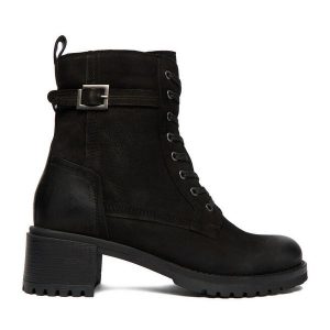 Trzewiki Lasocki. Czarne botki Lasocki, bez wzorów, bez obcasa, na słupku, bez zapięcia. Za 279,99 zł.