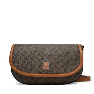 Torebka Tommy Hilfiger. Czarne torebki klasyczne TOMMY HILFIGER, bez wzorów, bez dodatków. Za 649,99 zł.
