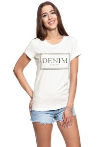MUSTANG T SHIRT DAMSKI Alexia C Print 1009054 2020. Białe t-shirty Mustang, s, bez wzorów, bez kołnierzyka, bez ramiączek. W wyprzedaży za 39,99 zł.