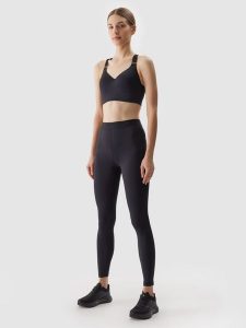 4F Legginsy treningowe z materiału z recyklingu damskie - czarne XS. Czarne legginsy 4f, bez wzorów, z dzianiny, z podwyższonym stanem. W wyprzedaży za 69,99 zł.