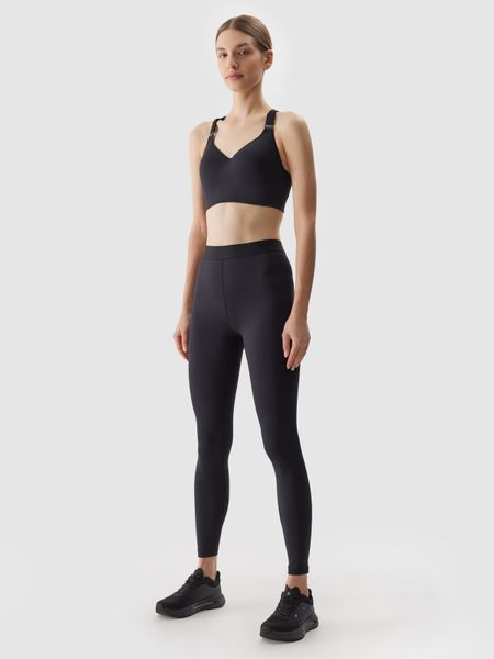 4F Legginsy treningowe z materiału z recyklingu damskie - czarne XS. Czarne legginsy 4f, bez wzorów, z dzianiny, z podwyższonym stanem. W wyprzedaży za 69,99 zł.