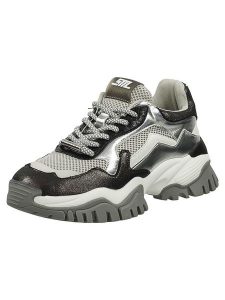Steve Madden Sneakersy w kolorze beżowo-brązowo-srebrnym rozmiar: 37. Brązowe trampki Steve Madden, bez wzorów, bez zapięcia. Za 267,92 zł.