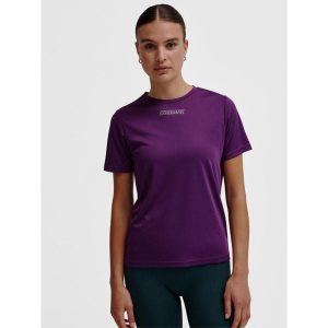 Koszulka damska Hummel Tola. Fioletowe bluzki Hummel, bez wzorów, z dżerseju, sportowe, bez kołnierzyka, bez ramiączek. Za 113,50 zł.