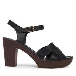 Sandały Lasocki. Czarne sandały Lasocki, bez wzorów, bez obcasa, na słupku, bez zapięcia. Za 179,99 zł.