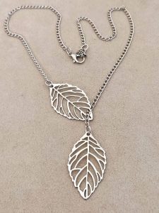 Nakkash Posrebrzany naszyjnik - dł. 43 cm rozmiar: onesize. Szare naszyjniki Nakkash, posrebrzane. Za 95,92 zł.