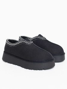 Blackfield Botki "Ben" w kolorze czarnym rozmiar: 39. Czarne botki Blackfield, bez wzorów, bez obcasa, na platformie, bez zapięcia. Za 173,99 zł.