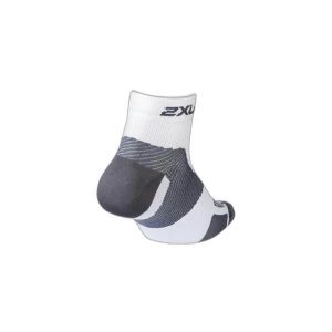 Skarpety 1-4 2XU Vectr Ultralight. Białe skarpetki 2XU, bez wzorów. Za 160,00 zł.