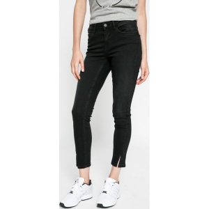 Noisy May - Jeansy Lucy. Jeansy marki Noisy may. W wyprzedaży za 39,90 zł.