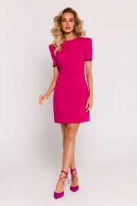 Elegancka sukienka mini fuksja. Czerwone sukienki MOE, do pracy, na lato, l, bez wzorów, z tkaniny, biznesowe, bez kołnierzyka, bez ramiączek, mini. Za 289,00 zł.