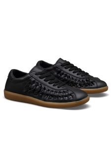 C'M Sneakersy w kolorze czarnym rozmiar: 36. Czarne trampki C'M, bez wzorów, bez zapięcia. Za 109,95 zł.