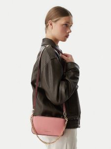 MICHAEL Michael Kors Torebka Bryant 32S5GYTU1L Różowy. Czerwone torebki klasyczne MICHAEL Michael Kors, bez wzorów, ze skóry, bez dodatków. Za 693,99 zł.