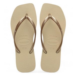 Japonki damskie Havaianas Slim Square. Brązowe klapki Havaianas, bez wzorów, bez obcasa. Za 94,99 zł.