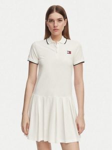 Tommy Jeans Sukienka codzienna Tommy Badge DW0DW22328 Biały Relaxed Fit. Białe kombinezony Tommy Jeans, s, bez wzorów, z bawełny, bez kołnierzyka, bez ramiączek. Za 409,99 zł.