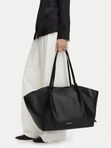 GINO ROSSI Torebka C-LDA9148 Czarny. Czarne shopper bag Gino Rossi, bez wzorów, ze skóry, bez dodatków. Za 279,99 zł.