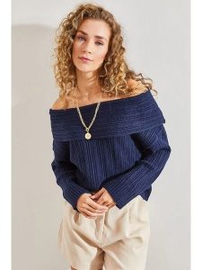 Bianco Lucci Sweter w kolorze granatowym rozmiar: onesize. Niebieskie swetry oversize Bianco Lucci, bez wzorów, prążkowane, bez ramiączek. Za 86,99 zł.