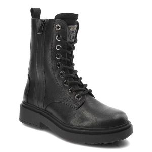 Czarne Botki Jeep Stylowe Obuwie Damskie. Czarne botki Jeep, bez wzorów, z gumy, bez obcasa, bez zapięcia. Za 365,99 zł.