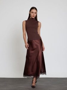 BGN Top w kolorze brązowym rozmiar: 40. Brązowe topy BGN, bez wzorów, bez kołnierzyka, bez ramiączek. Za 78,99 zł.