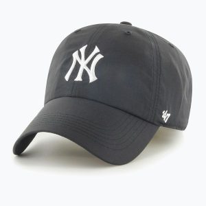 Czapka z daszkiem 47 Brand New York Yankees Brrr CLEAN UP. Białe czapki 47 Brand, bez wzorów. Za 119,99 zł.