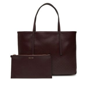 Torebka Calvin Klein. Czerwone torebki klasyczne Calvin Klein, bez wzorów, bez dodatków. Za 439,99 zł.
