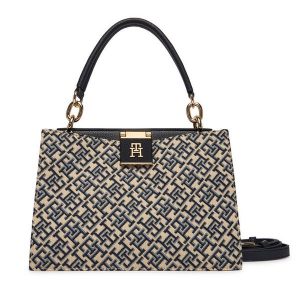 Torebka Tommy Hilfiger. Niebieskie torebki klasyczne TOMMY HILFIGER, bez wzorów, bez dodatków. Za 699,99 zł.