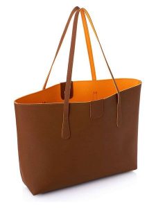 Lucky Bees Shopper bag w kolorze jasnobrązowym - 42 x 28 x 11 cm rozmiar: onesize. Brązowe shopper bag Lucky Bees, bez wzorów, z materiału, na ramię, bez dodatków. Za 82,95 zł.