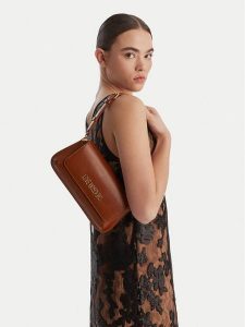 LOVE MOSCHINO Torebka JC4058PP1OLH0200 Brązowy. Brązowe torebki klasyczne LOVE MOSCHINO, bez wzorów, ze skóry, bez dodatków. Za 669,99 zł.