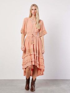 Apricot Sukienka w kolorze pomarańczowym rozmiar: L. Pomarańczowe sukienki Apricot, l, bez wzorów, z koronki, bez kołnierzyka, bez ramiączek, maxi. Za 152,98 zł.