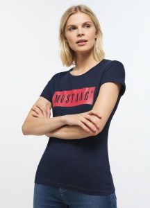 T-Shirt Damski Mustang Alina C Logo Tee Blue Nights 1013220 4085, L. Niebieskie t-shirty Mustang, l, bez wzorów, z bawełny, bez kołnierzyka, bez ramiączek. Za 79,99 zł.