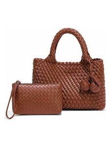 SUVRAI Torebka w kolorze jasnobrązowym - 24 x 22 x 13 cm rozmiar: onesize. Brązowe torebki klasyczne SUVRAI, bez wzorów, z materiału, przez ramię, bez dodatków. Za 165,99 zł.