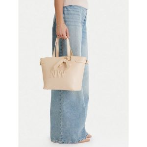 Torebka Nine West. Torebki klasyczne Nine West, bez wzorów, bez dodatków. Za 349,99 zł.