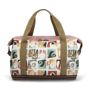 Torba podróżna damska Anekke, wykonana z materiału tekstylnego z dekoracyjnym nadrukiem pojemna, 42578-001. Torby podróżne i sportowe Anekke, bez wzorów, na ramię, z nadrukiem, bez dodatków. Za 299,00 zł.