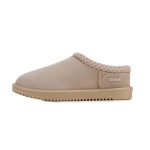 Wodoodporne klapki damskie Risley. Brązowe klapki Regatta, bez wzorów, bez obcasa. Za 169,99 zł.