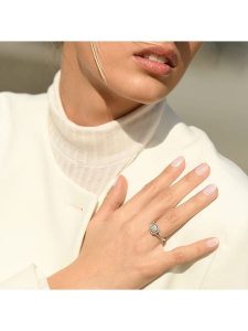 CARATELLI Złoty pierścionek "Rosie" z diamentami rozmiar: 48. Białe pierścionki CARATELLI, z diamentem, złote. Za 2 000,99 zł.