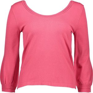 Sweter w kolorze różowym. Swetry klasyczne marki Benetton. W wyprzedaży za 64,95 zł.