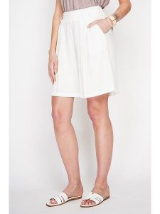 ASSUILI Bermudy w kolorze białym rozmiar: 40. Białe szorty Assuili, bez wzorów. Za 100,99 zł.