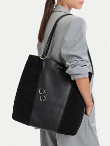 GINO ROSSI Torebka EO-LA224-19590-2 Czarny. Czarne shopper bag Gino Rossi, bez wzorów, ze skóry, bez dodatków. Za 629,99 zł.