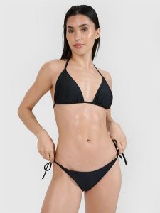 4F Góra od bikini damska - czarna XS. Czarne bikini 4f, bez wzorów, z elastanu. W wyprzedaży za 39,99 zł.