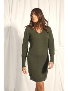 Just Cashmere Kaszmirowa sukienka w kolorze khaki rozmiar: S. Brązowe sukienki Just Cashmere, na co dzień, s, bez wzorów, z kaszmiru, bez kołnierzyka, bez ramiączek, midi, proste. Za 377,64 zł.