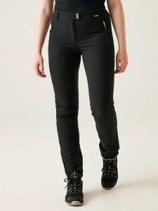 Regatta Spodnie funkcyjne "Mountain" w kolorze czarnym rozmiar: 34. Czarne spodnie dresowe Regatta, bez wzorów, z materiału. Za 217,99 zł.