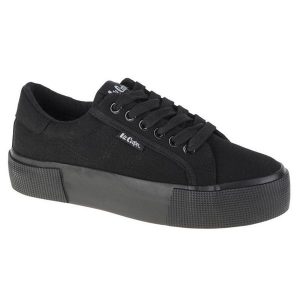 Buty Lee Cooper LCW-22-31-0885L czarne. Czarne trampki bez wzorów, z gumy, bez zapięcia. Za 208,16 zł.